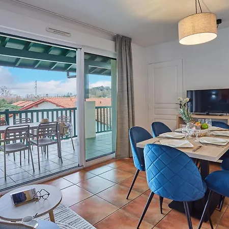 Aparthotel Odalys Domaine Iratzia 4*