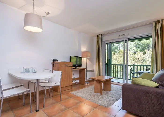 Aparthotel Odalys Erromardie 4*